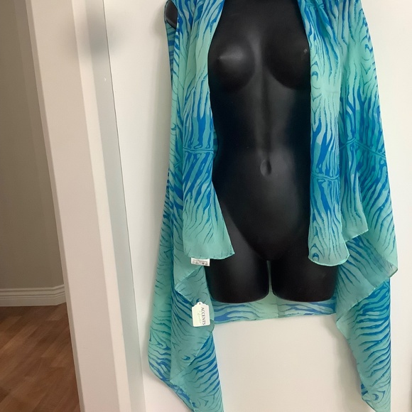 NWT Wispy topper Vest Fits S/M/L - Picture 3 of 10